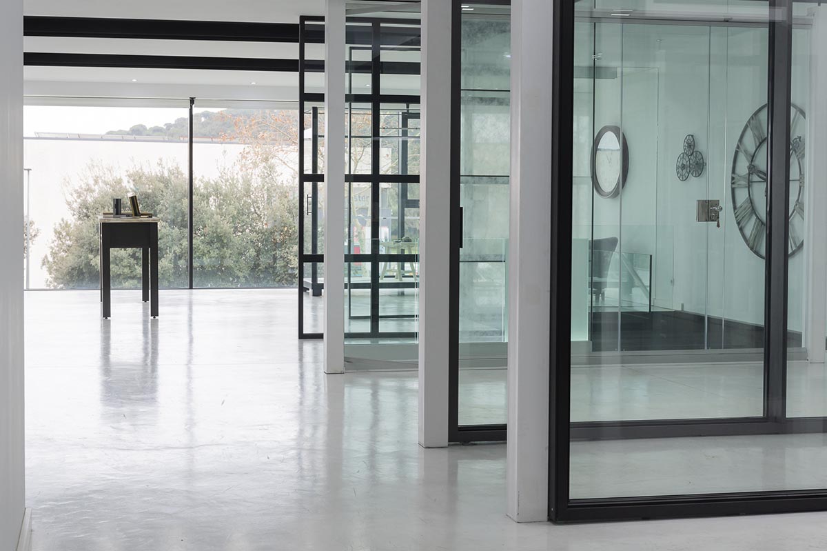 showroom 4