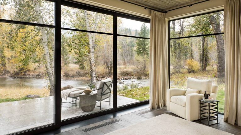 VILLA-PADIGLIONE-NEL-PARCO-acciaio-zincato-serramenti-facciata-jarvis-group-architects-villa-padiglione-parco-4_project_big-768x432