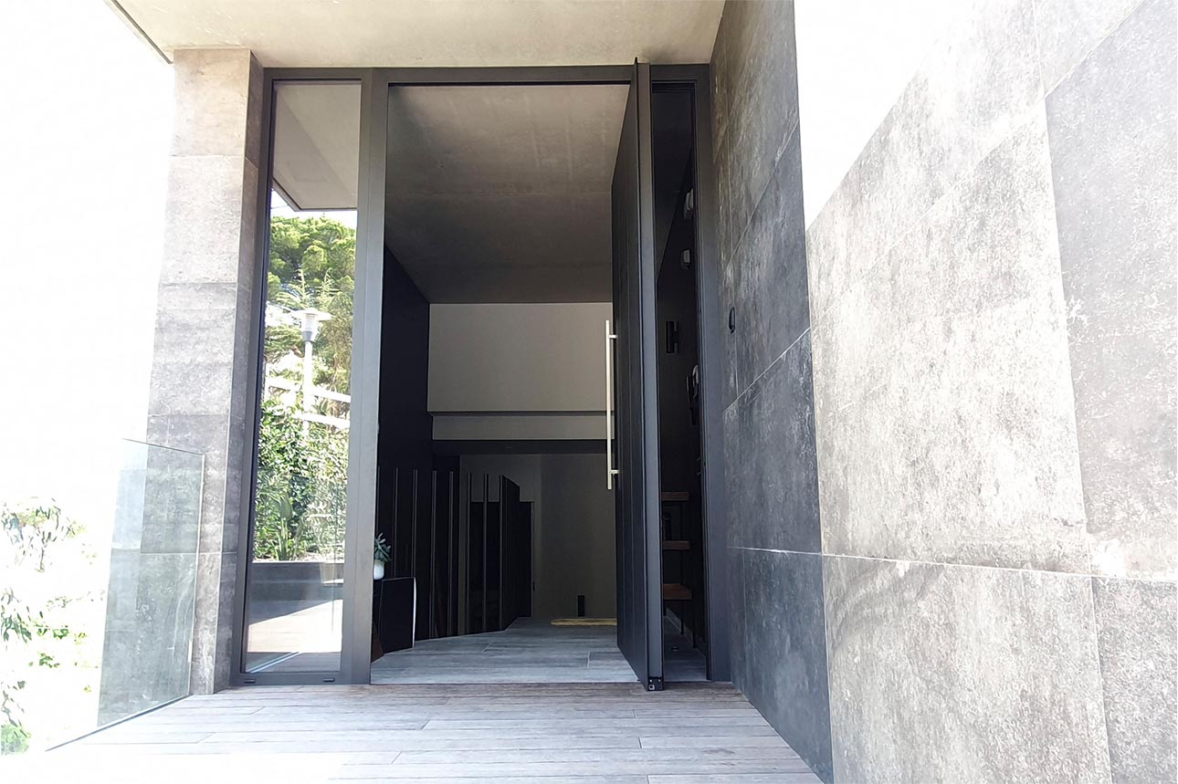 Puerta de entrada en GIrona